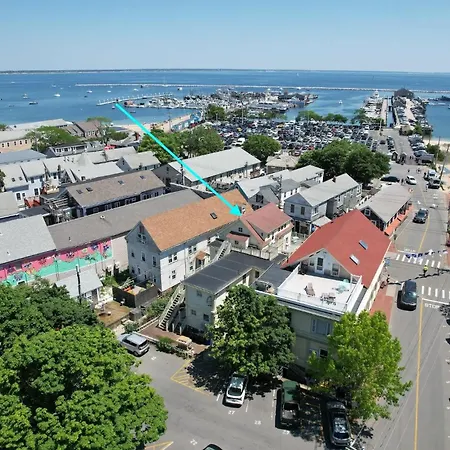 Appartamento Center Of Town Steps Away Private Deck Provincetown Esterno foto